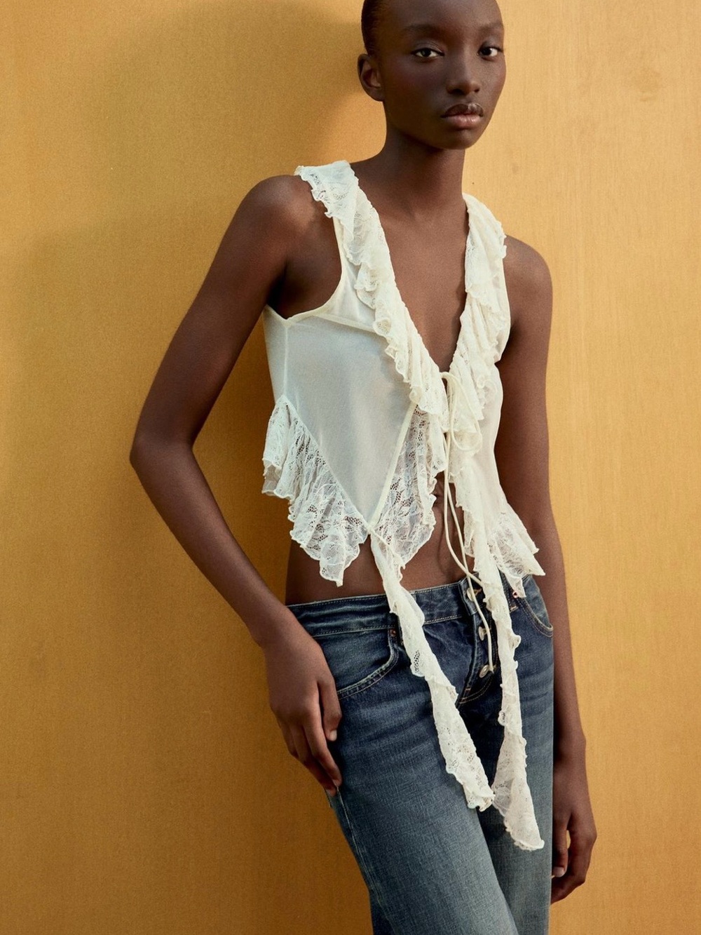 BNWT Zara Cream Ruffled Lace Top